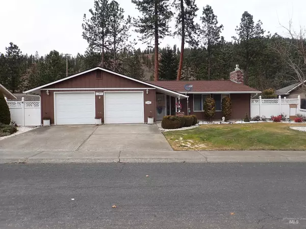 12285 Grand Ave., Orofino, ID 83544