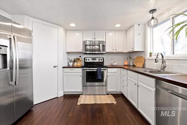 297 N N Campbell Ave Middleton, ID 83644