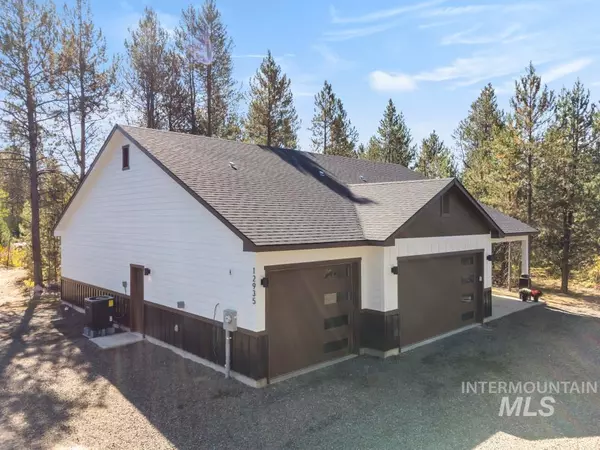 Melba, ID 83641,214 Rimview Dr