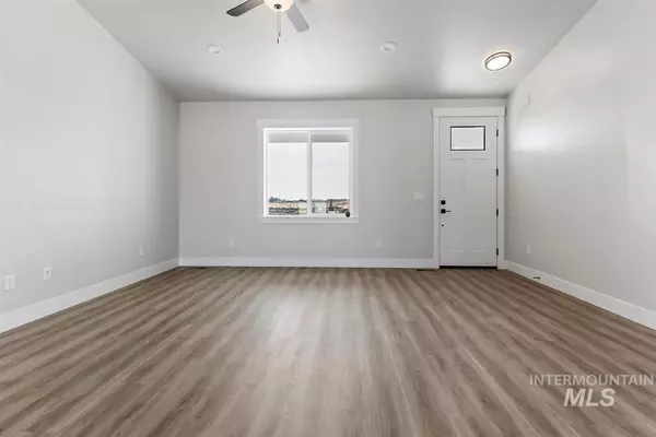 New Plymouth, ID 83655,435 Autumn Blaze St