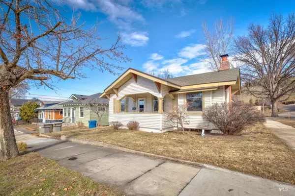 Boise, ID 83702,702 W Brumback St