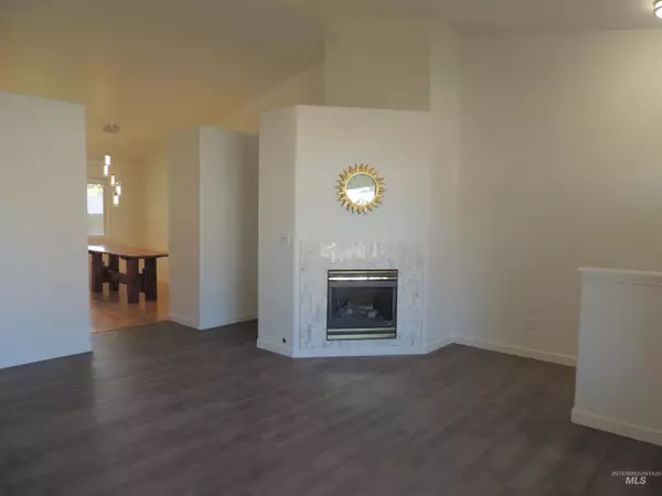 Meridian, ID 83642,2521 W Santa Clara