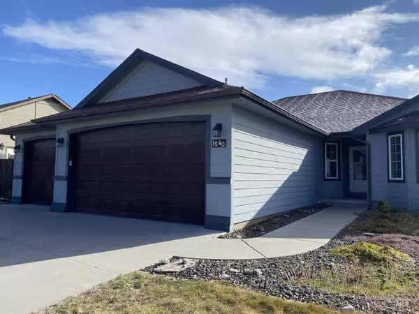 1540 NE Cinder Loop, Mountain Home, ID 83647