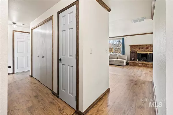 Boise, ID 83706,1084 Bergeson