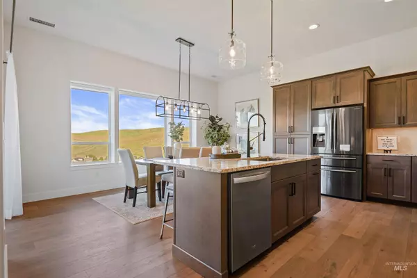 Boise, ID 83714,18387 N Goldenridge Way