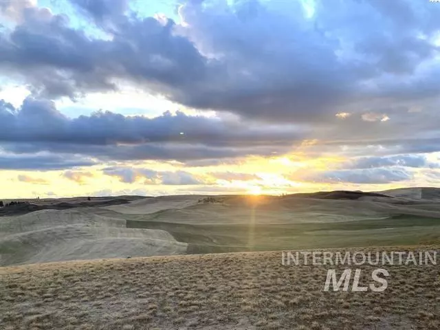 Colton, WA 99113,1131 Line Court