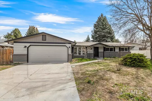 5446 N Marcliffe, Boise, ID 83704