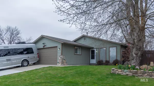 8981 W Brekenridge, Garden City, ID 83714-1802