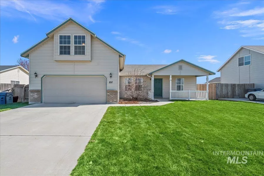 897 Triumph Dr, Middleton, ID 83644