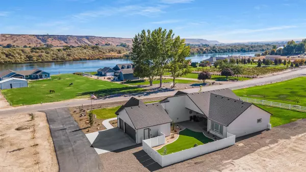 7697 River Front Drive, Marsing, ID 83639