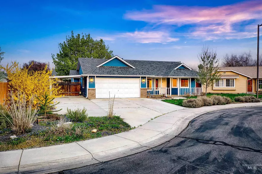 850 N Armstrong Pl, Boise, ID 83704