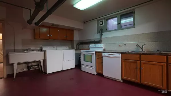 Lewiston, ID 83501,721 5th Ave