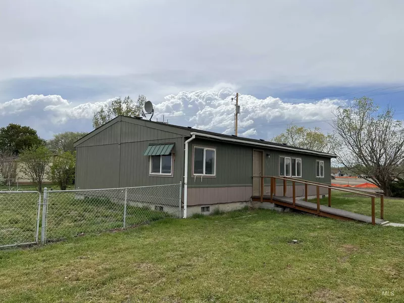 1480 Washington Street W, Vale, OR 97918