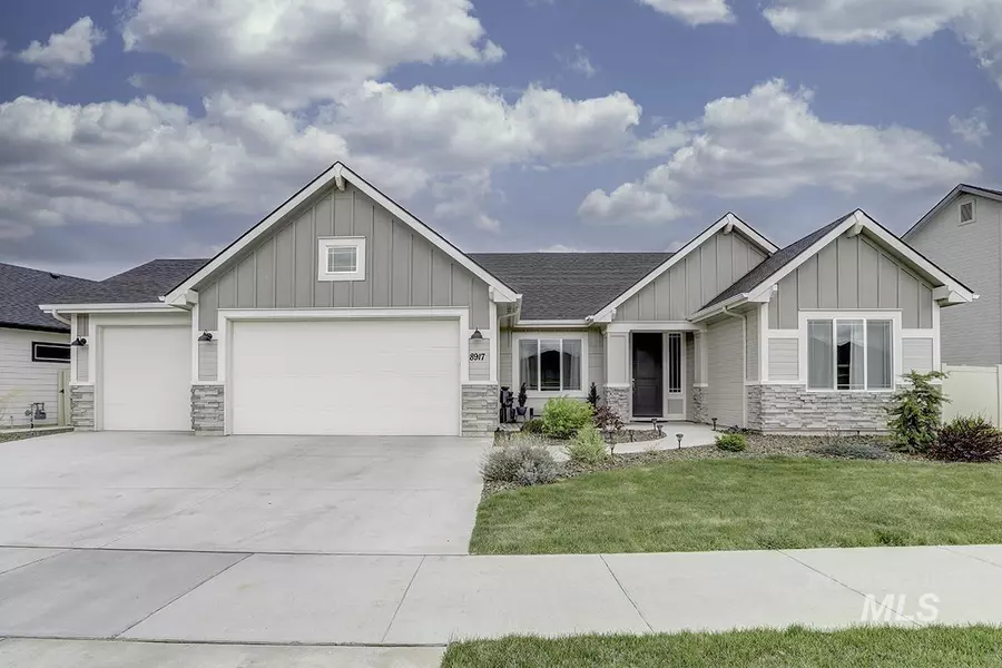 8917 S Formosa Way, Kuna, ID 83634