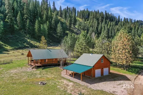 19 Riverview Dr., Garden Valley, ID 83622