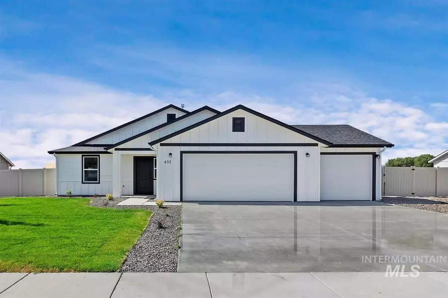 432 Autumn Blaze Street, New Plymouth, ID 83655