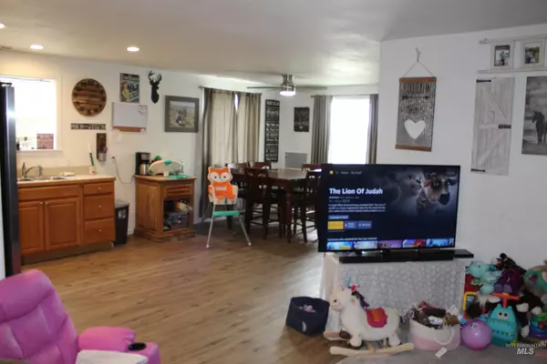 Harper, OR 97906,3371 Us Hwy 20