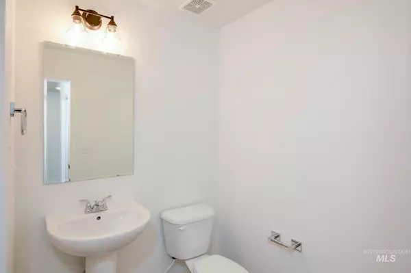 Nampa, ID 83687,7505 E Merganser Dr.