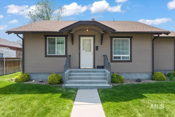 1012 14th Ave S, Nampa, ID 83686