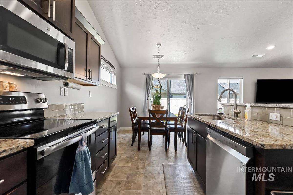 Middleton, ID 83644,632 Alpine Lake Street
