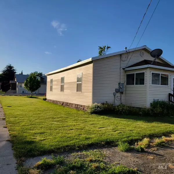 Gooding, ID 83330-1443,405 Oregon St