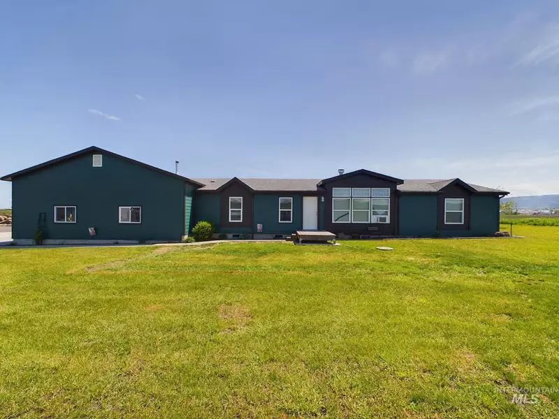 109 Frontier Lane, Grangeville, ID 83530