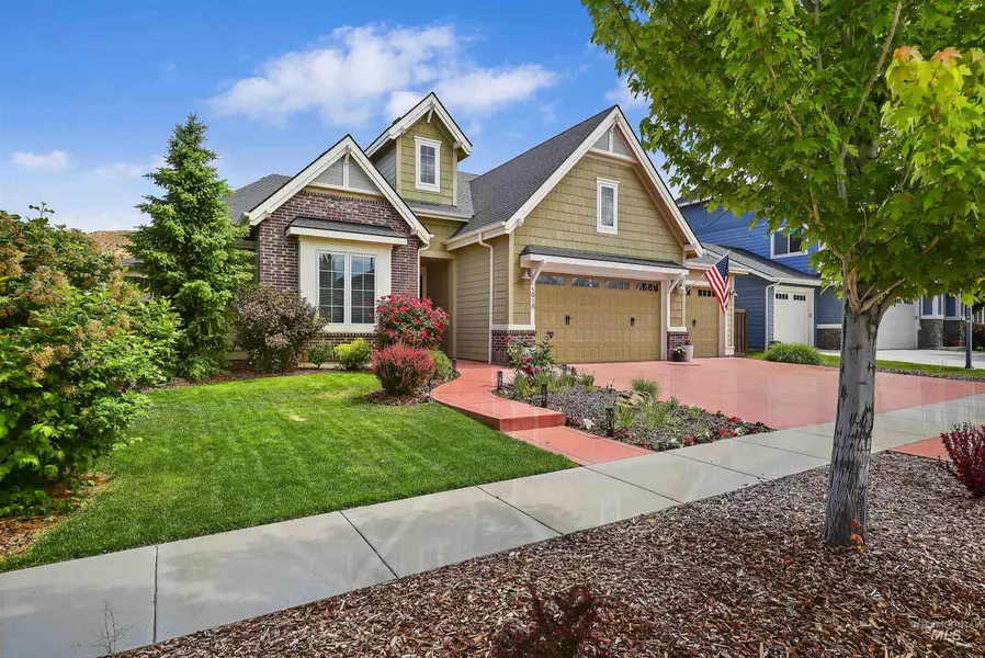 5918 E Playwright St, Boise, ID 83716-5792