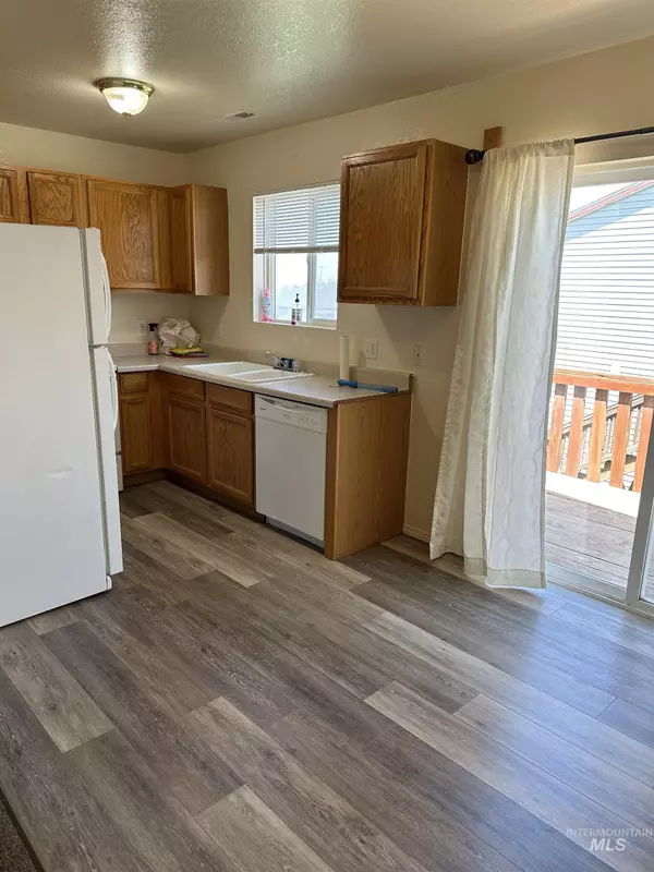 Kimberly, ID 83341-5146,909 Post Circle