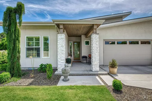 Eagle, ID 83616,543 W Carnelian Lane