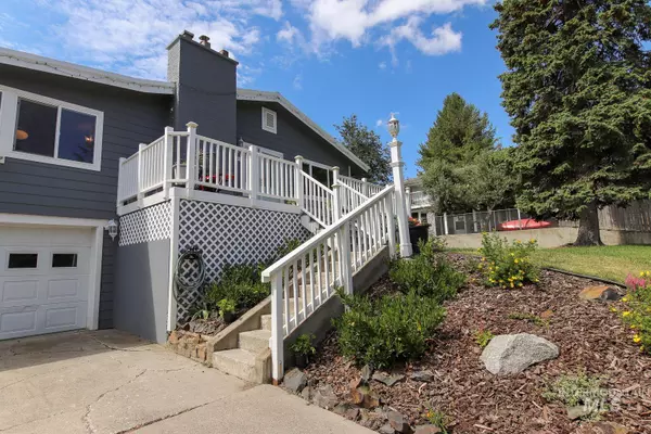 Moscow, ID 83843,1279 Highland Drive