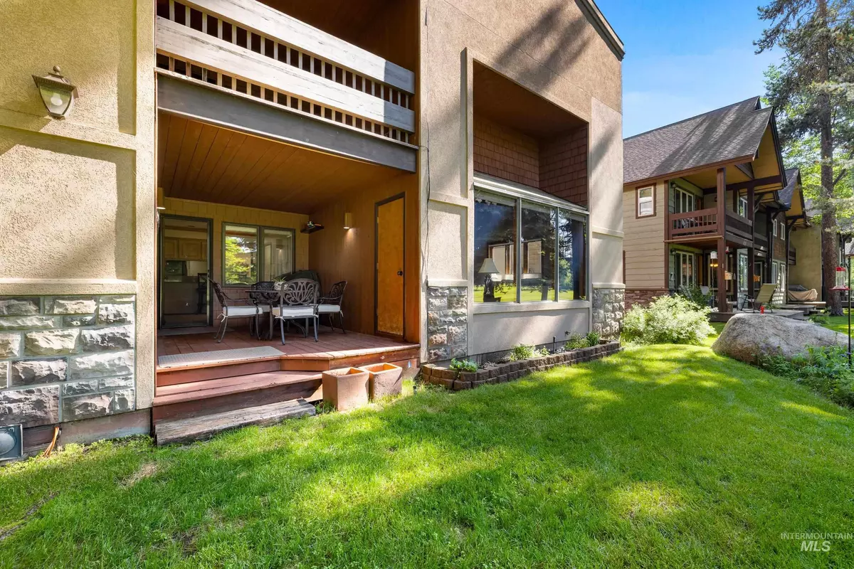 Mccall, ID 83638,706 Lick Creek Road