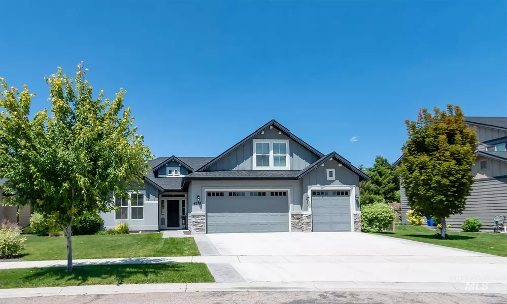 4978 W Eagle Landing Ct, Eagle, ID 83616