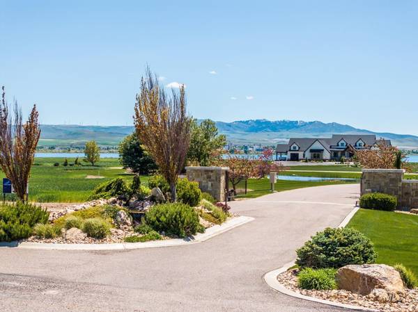 Lot 9 Cedar Ln, American Falls, ID 83211