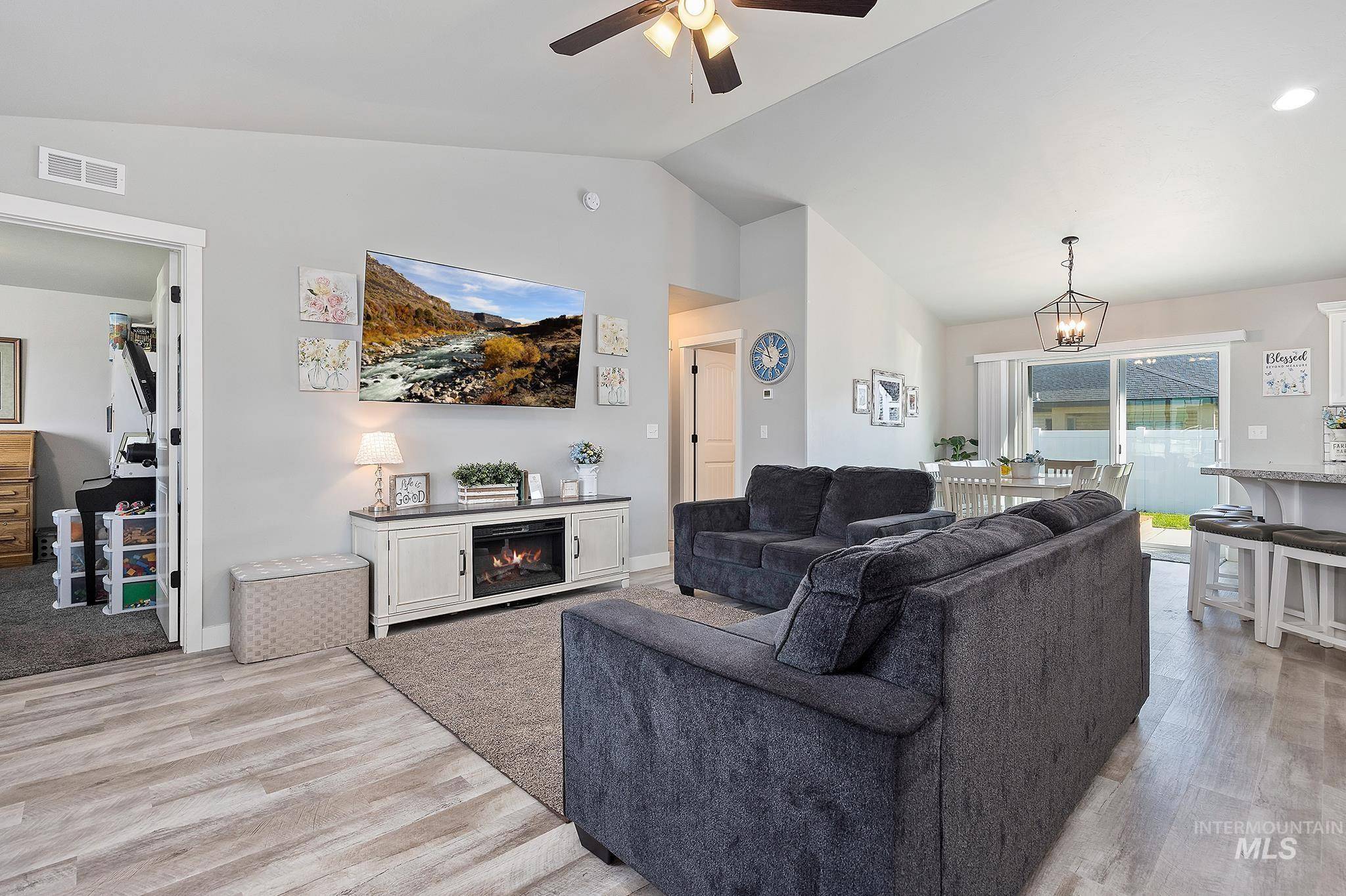 Burley, ID 83318,2437 Great Basin Way