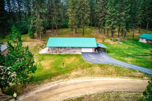 7 E Beck Rd., Garden Valley, ID 83622