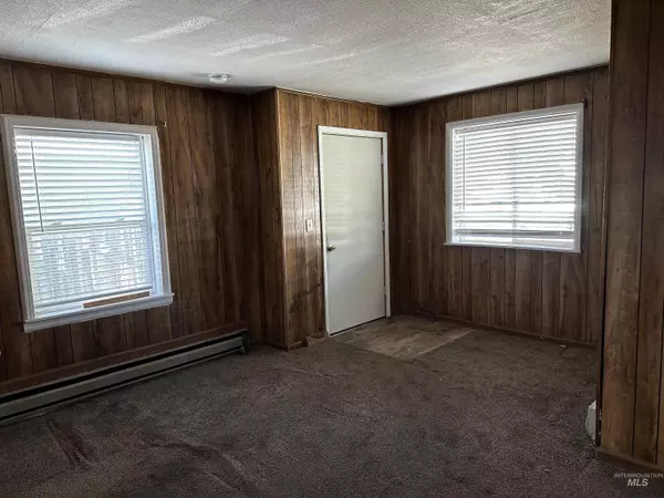 Ontario, OR 97914-0000,672 N Oregon St