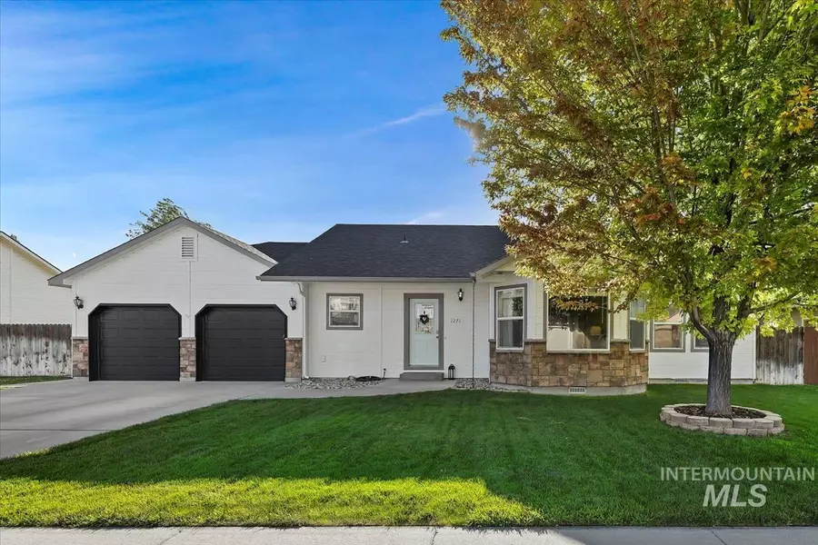 1271 N 14th E, Mountain Home, ID 83647