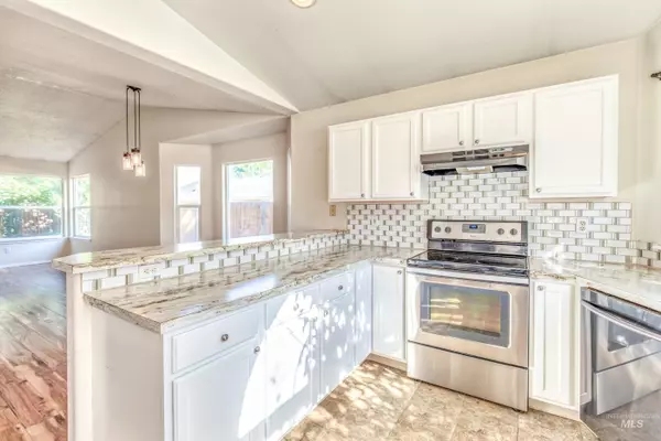 Boise, ID 83713,5317 N Candlestick Ave