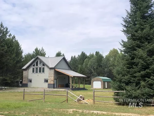 79 Sun Valley Place, Cascade, ID 83611