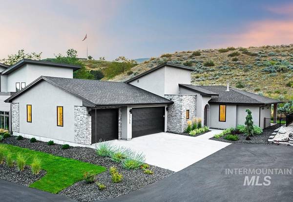 3755 N Horse Trail Ln, Boise, ID 83702