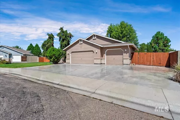 12112 W Spring River Ct, Boise, ID 83709