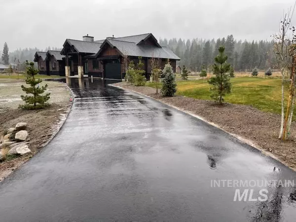 Mccall, ID 83638,29 Arnica Ct.