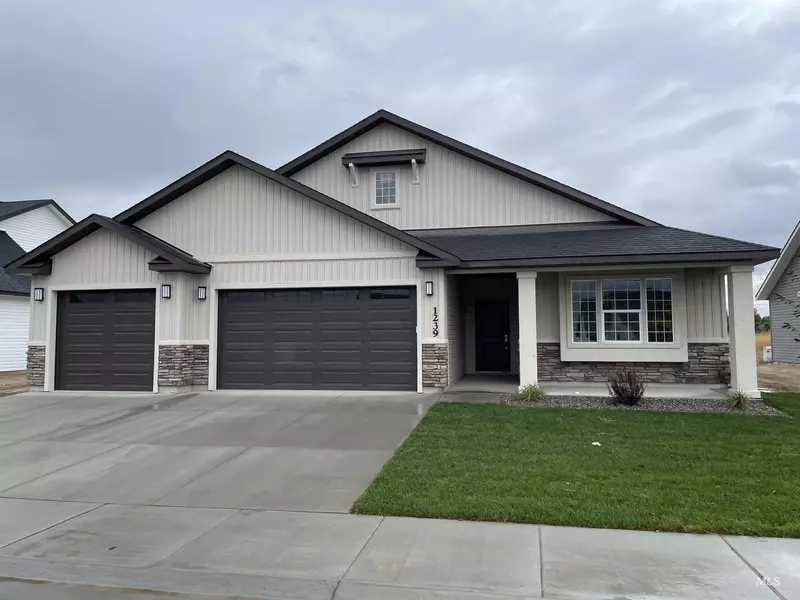 1239 Crestview Dr, Twin Falls, ID 83301-2013