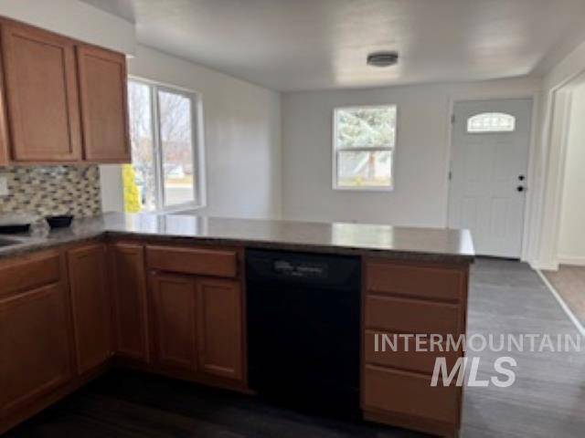 Twin Falls, ID 83301,341 Bracken St N.