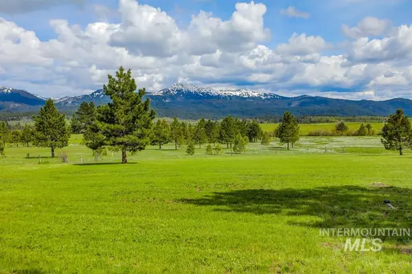 Mccall, ID 83638,1171 Elo Road