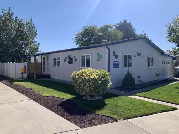 1414 Park Ave #33, Burley, ID 83318