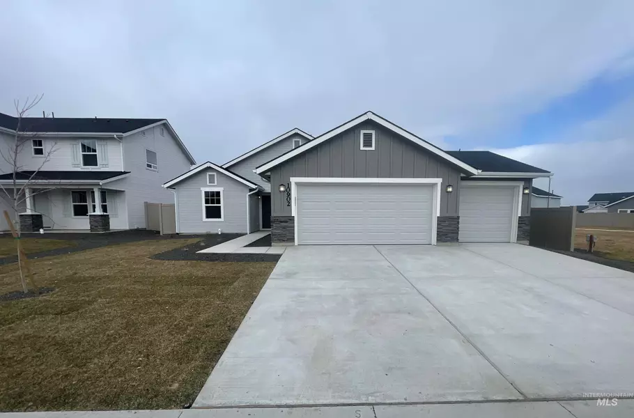 10902 Super Cub Dr, Caldwell, ID 83605