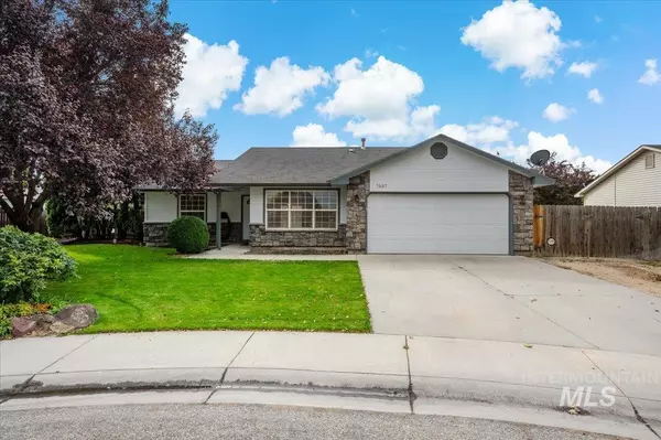 7527 Cypress Ln, Nampa, ID 83687