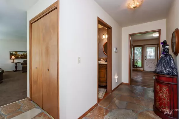 Ontario, OR 97914-0000,211 NW 16th St