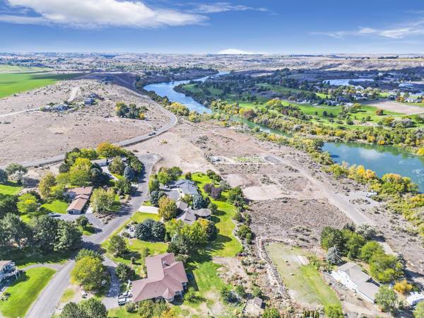 132 Country Club Ln, Buhl, ID 83316